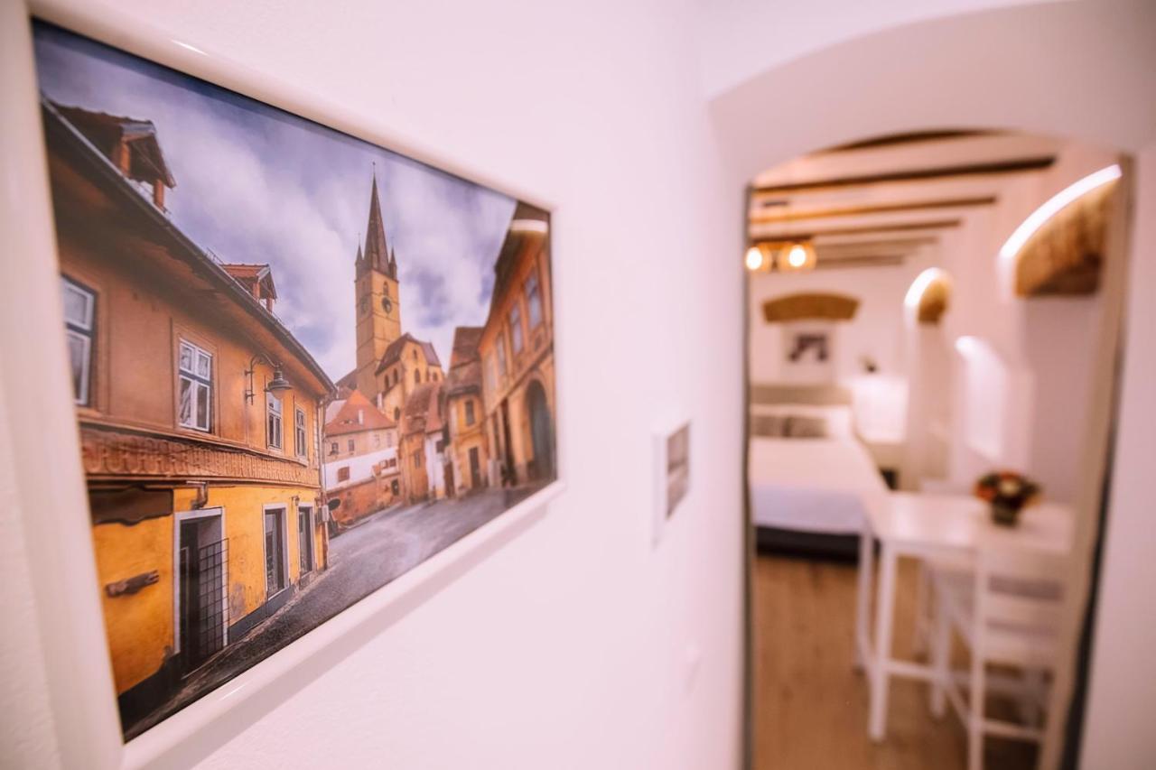 Chic Central Studio Sibiu Exterior foto